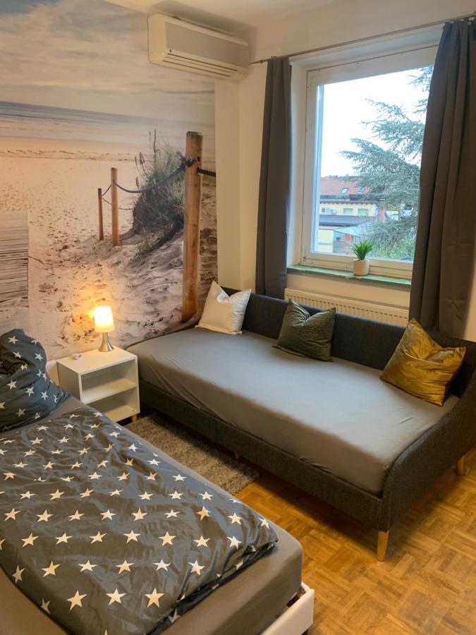 Mainpark Apartment 4 Schlafzimmer Bis Zu 10 Personen Direkt Ueber Aschaffapartment Bei Aschaffenburg Mainaschaff Экстерьер фото
