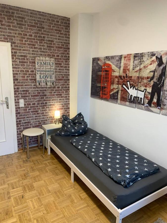 Mainpark Apartment 4 Schlafzimmer Bis Zu 10 Personen Direkt Ueber Aschaffapartment Bei Aschaffenburg Mainaschaff Экстерьер фото